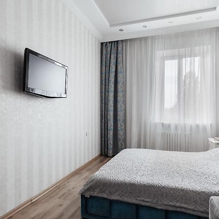 2 Bedroom On Deribasovskaya Str. Odesa Exterior photo